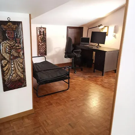 In Open Space Con Jacuzzi In Iris, Parcheggio Privato In Giardino, In Centro Citta Guest house *